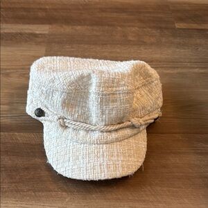 Textured Cream Cap